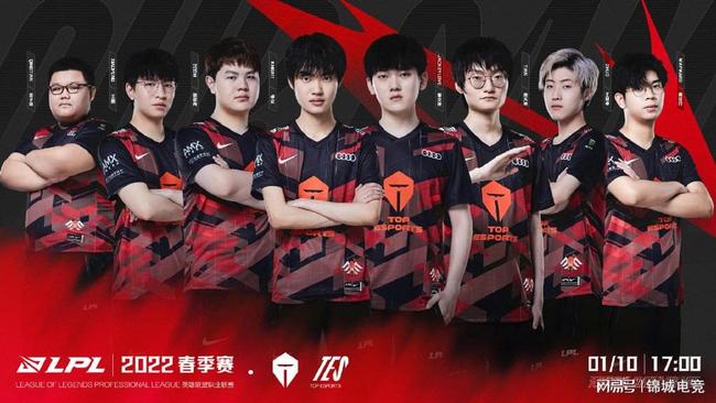 现出的冷静 现出的冷静