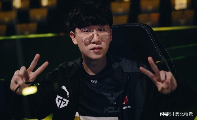 贸然复出是 贸然复出是